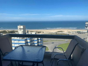Departamento con Piscina y Vista al Mar